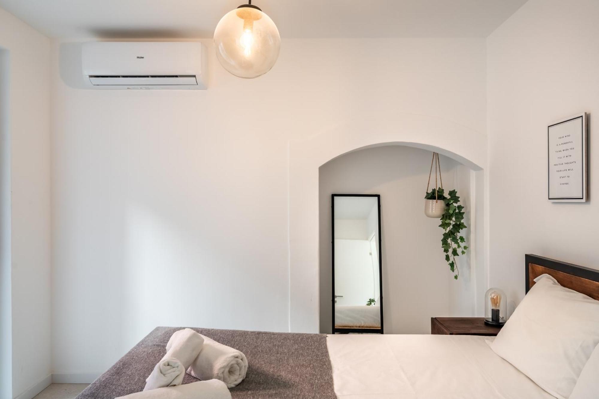 Lovely 2 Bedroom In The Heart Of Lisbon