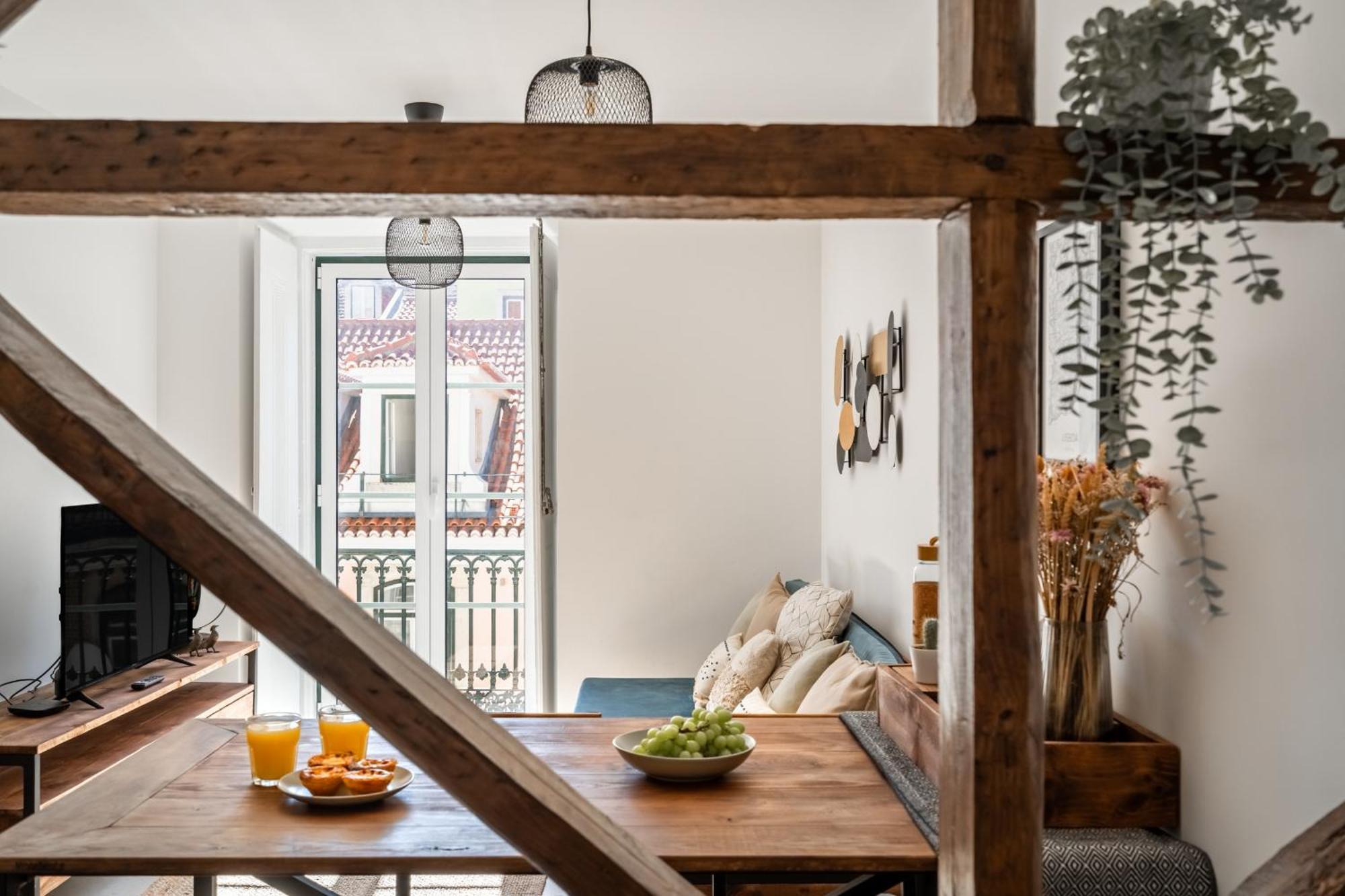 Lejlighed Lovely 2 Bedroom In The Heart Of Lisboa